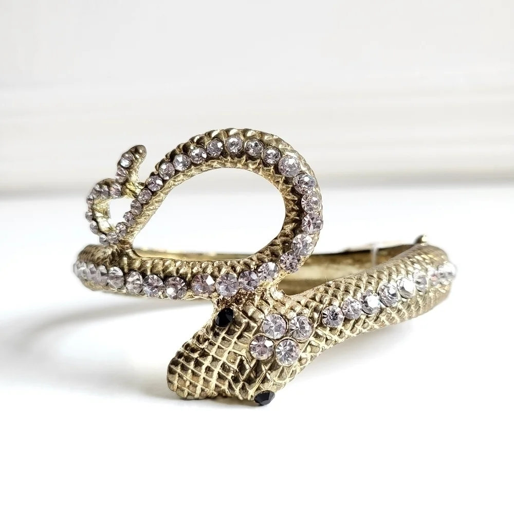 New Kenneth Jay Lane Couture Collection Vintage Crystals Gold Snake Bracelet - Picture 1 of 1